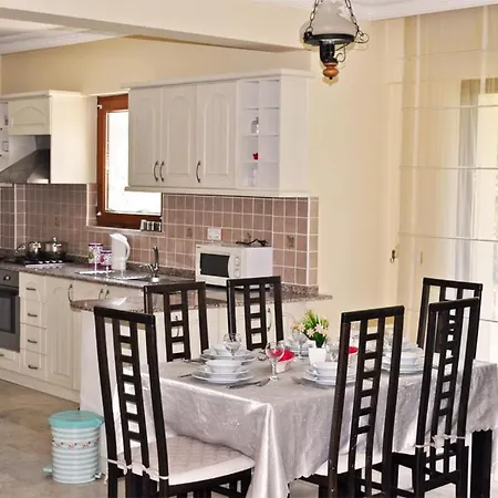 Araksa Villa